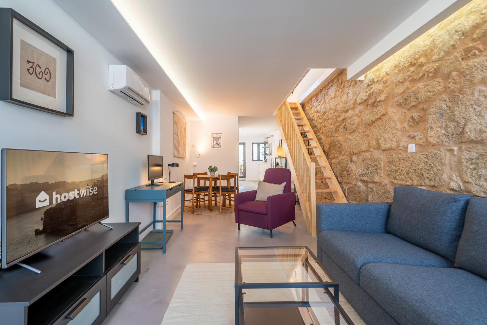 Charming Stylish House W Mezzanine And Terrace Oporto